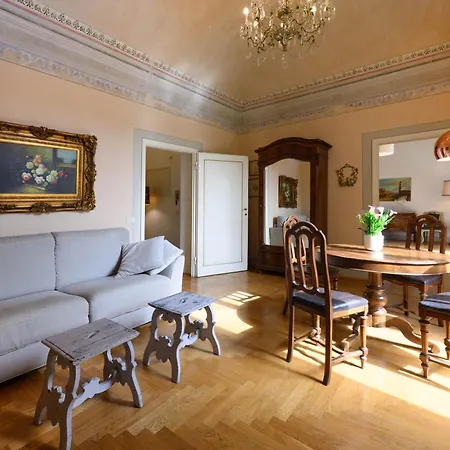 Santa Maria Novella Deluxe Apartment Florenz Exterior foto