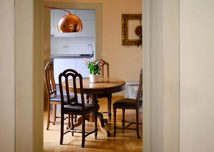 Santa Maria Novella Deluxe Apartment